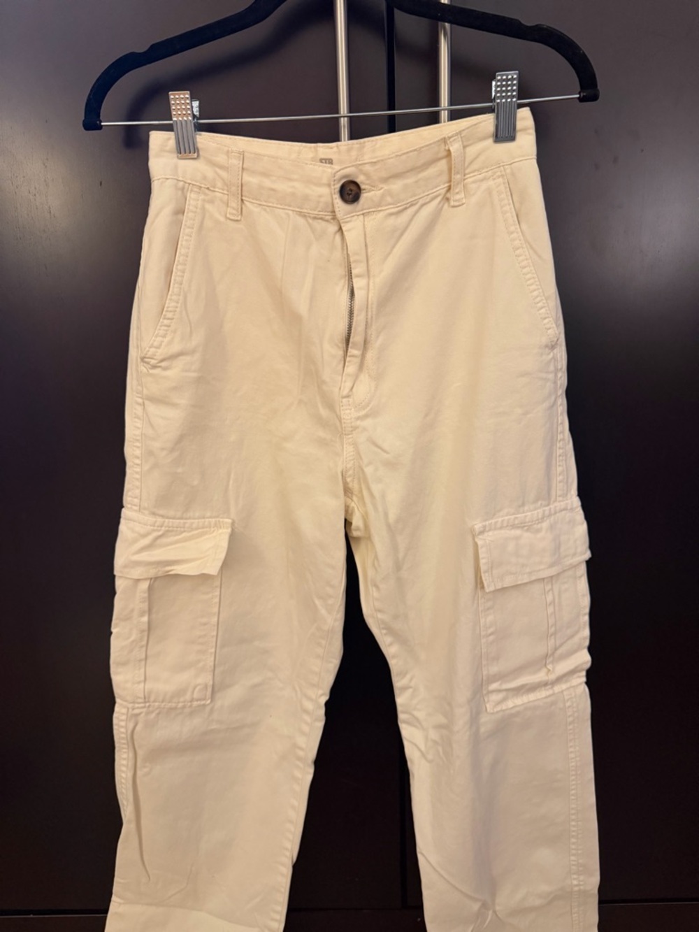 STRADIVARIUS  Cream Cargo Pants